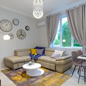 https://the-olive-green-house.sunnybeach-hotels.org